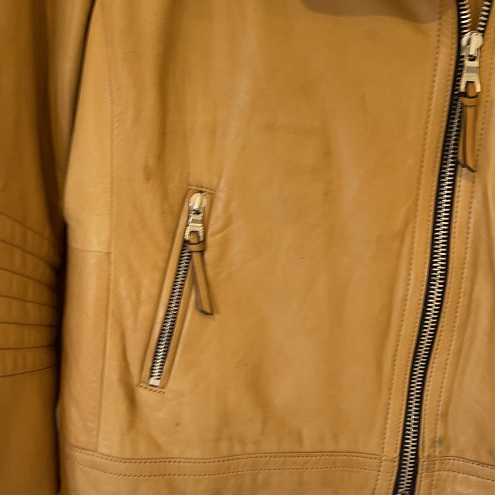 || COACH || Leather butter soft motorcycle jacket - Picture 4 of 10
